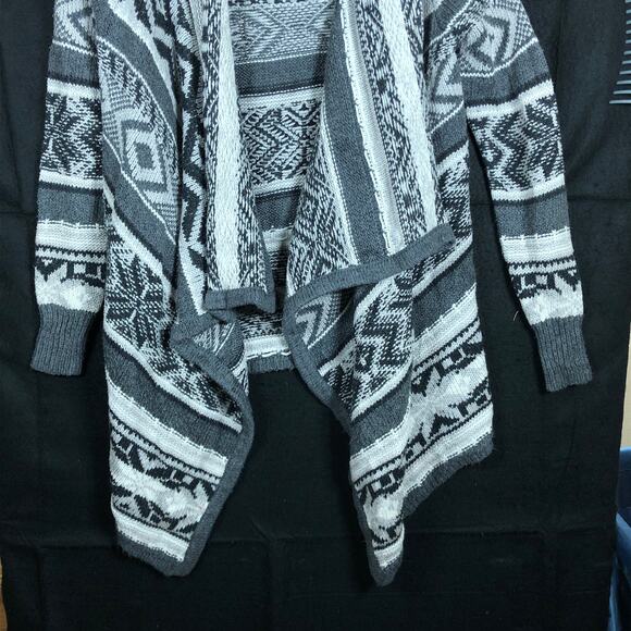 Old Navy Womens Sweater Gray Cardigan Aztec Waterfall Open Front Small - Picture 3 of 12